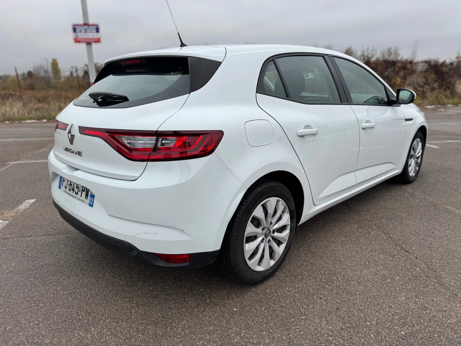 Renault Megane 1.5dCI-NAVI-EURO6-FACELIFT-95-2020m - изображение 6