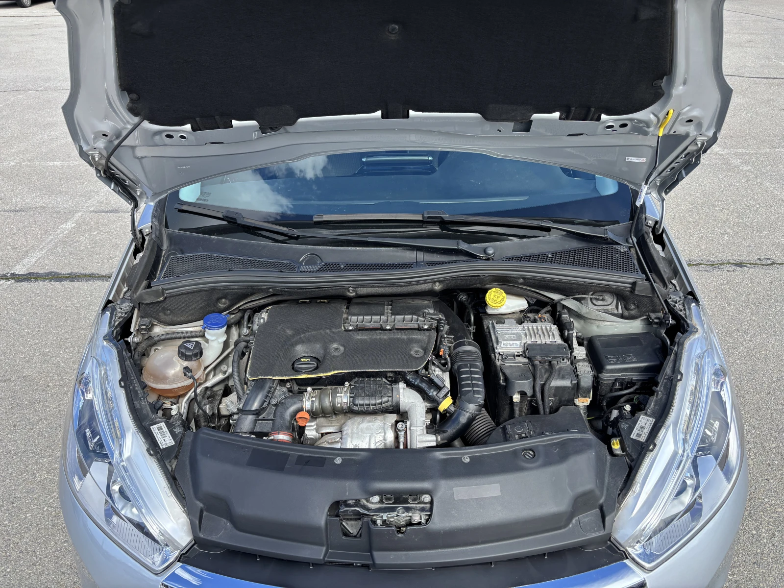 Peugeot 208 1.6hdi - изображение 4