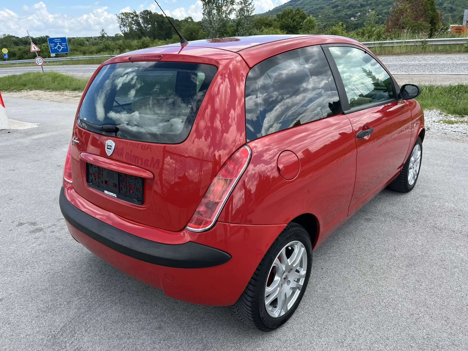 Lancia Ypsilon 1.2I 60кс. EURO 4 КЛИМАТИК  - изображение 4