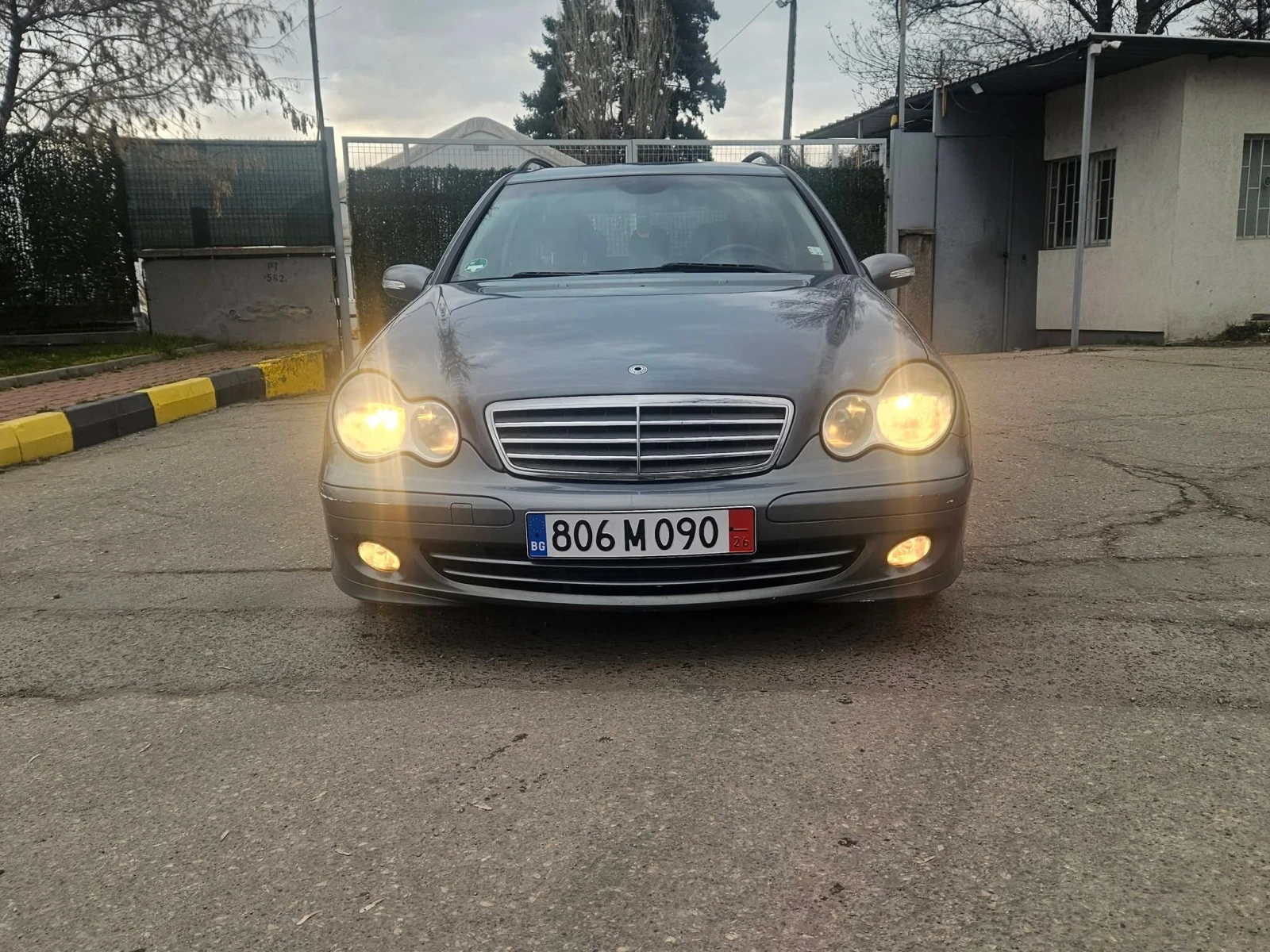 Mercedes-Benz C 180
