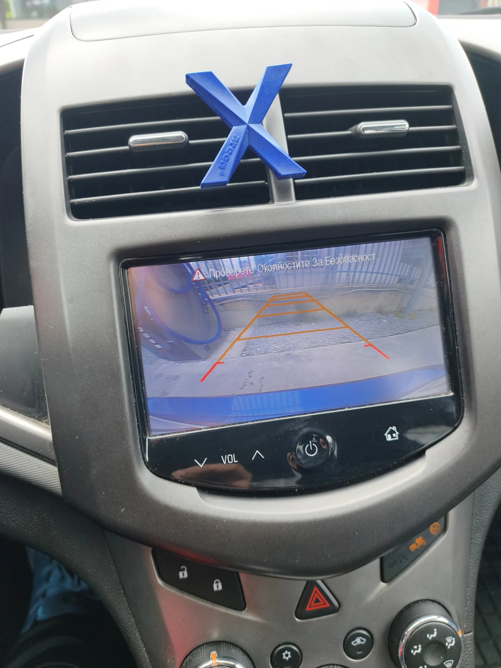 Chevrolet Aveo, снимка 8 - Автомобили и джипове - 54393027