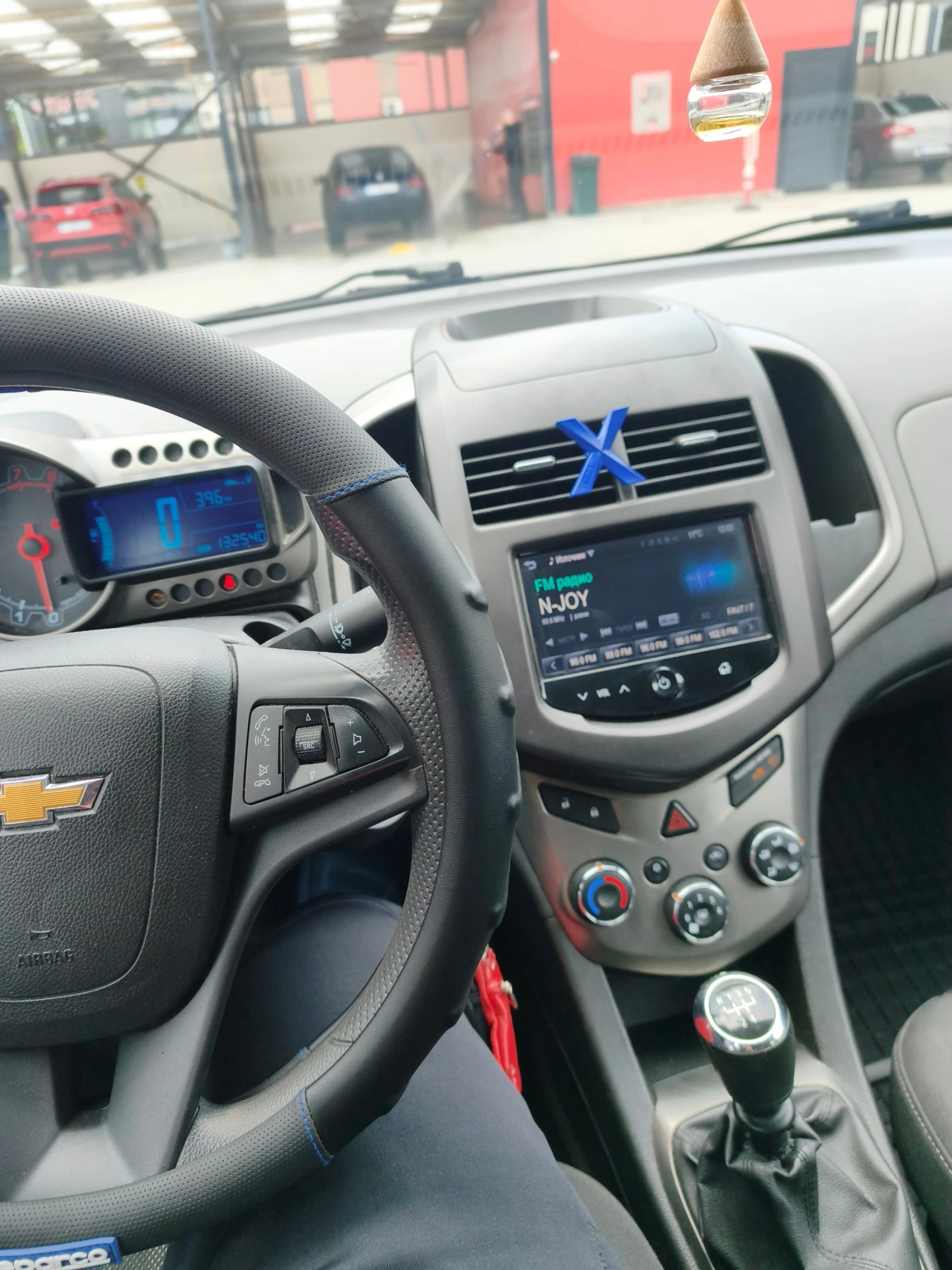 Chevrolet Aveo, снимка 7 - Автомобили и джипове - 54393027