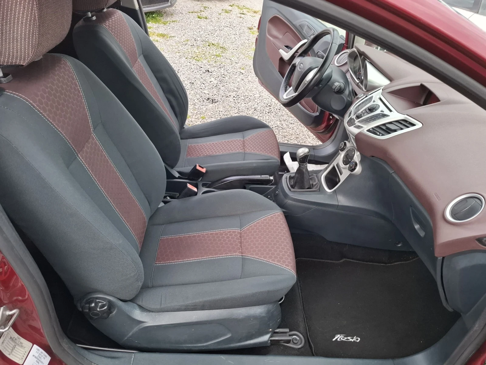 Ford Fiesta 1.4 - 96��. �������� ��� | Mobile.bg � ����������� 14