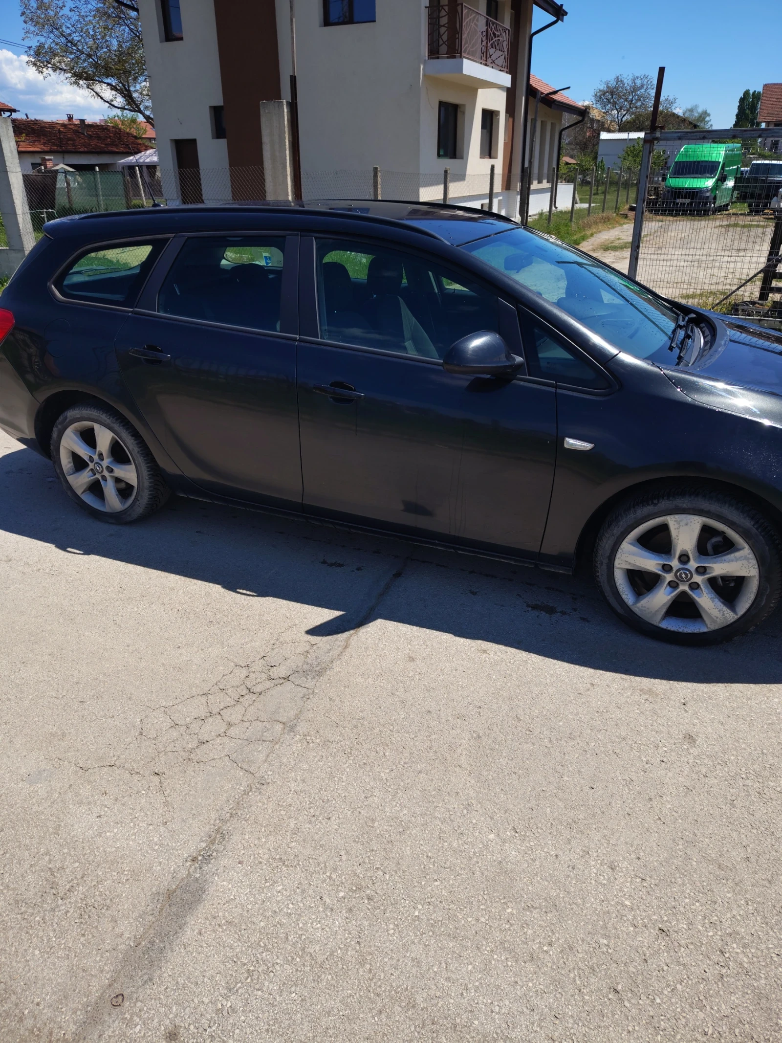 Opel Astra 1.7cdti, снимка 2 - Автомобили и джипове - 54544179