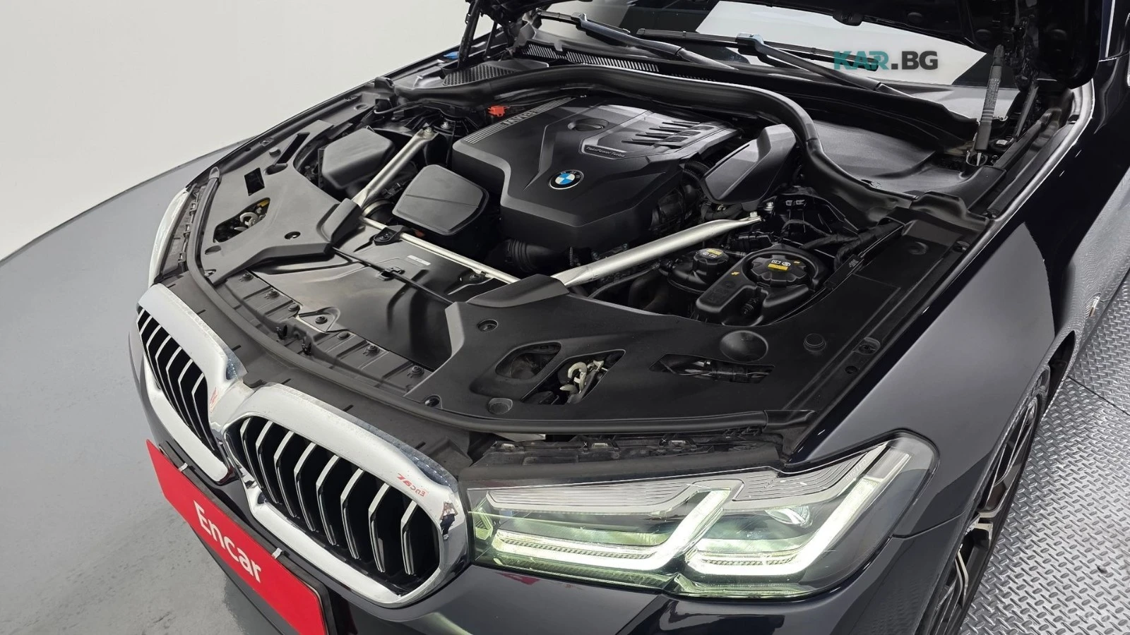 BMW 530 MSPORT* DISTRONIC* ПОДГРЕВ* ОБДУХВАНЕ* HEADUP* , снимка 16 - Автомобили и джипове - 55050067