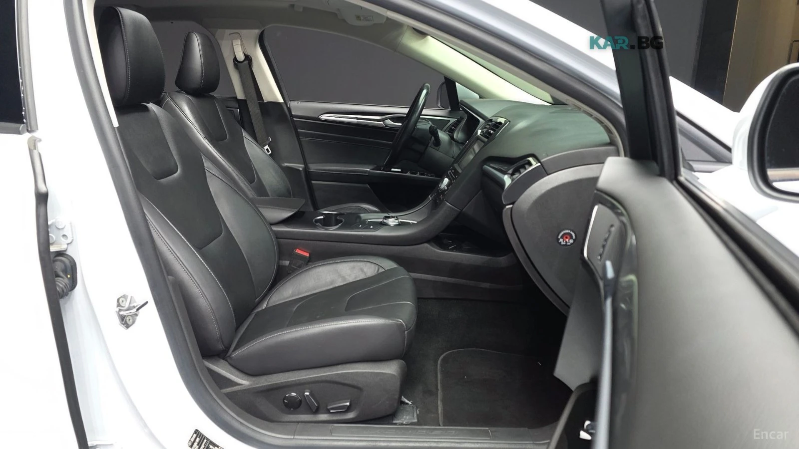 Ford Mondeo * ПАНО* KEYLESS* Camera* ПОДГРЕВ* , снимка 11 - Автомобили и джипове - 55102028