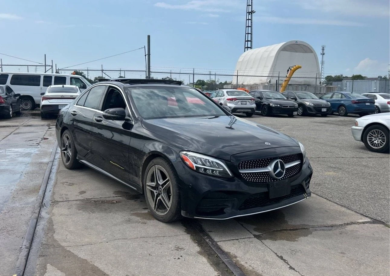 Mercedes-Benz C 300 AMG* 4Matic* Face, снимка 2 - Автомобили и джипове - 55292244