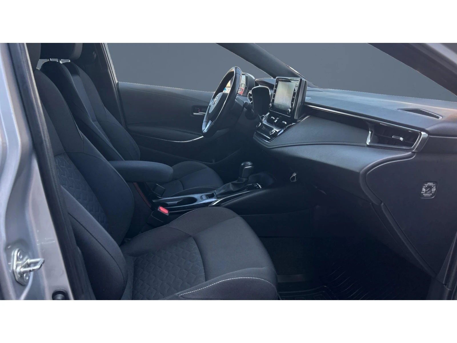 Toyota Corolla 1. 8 HSD Comfort+ , Месечна вноска от 199  , снимка 11 - Автомобили и джипове - 55555209