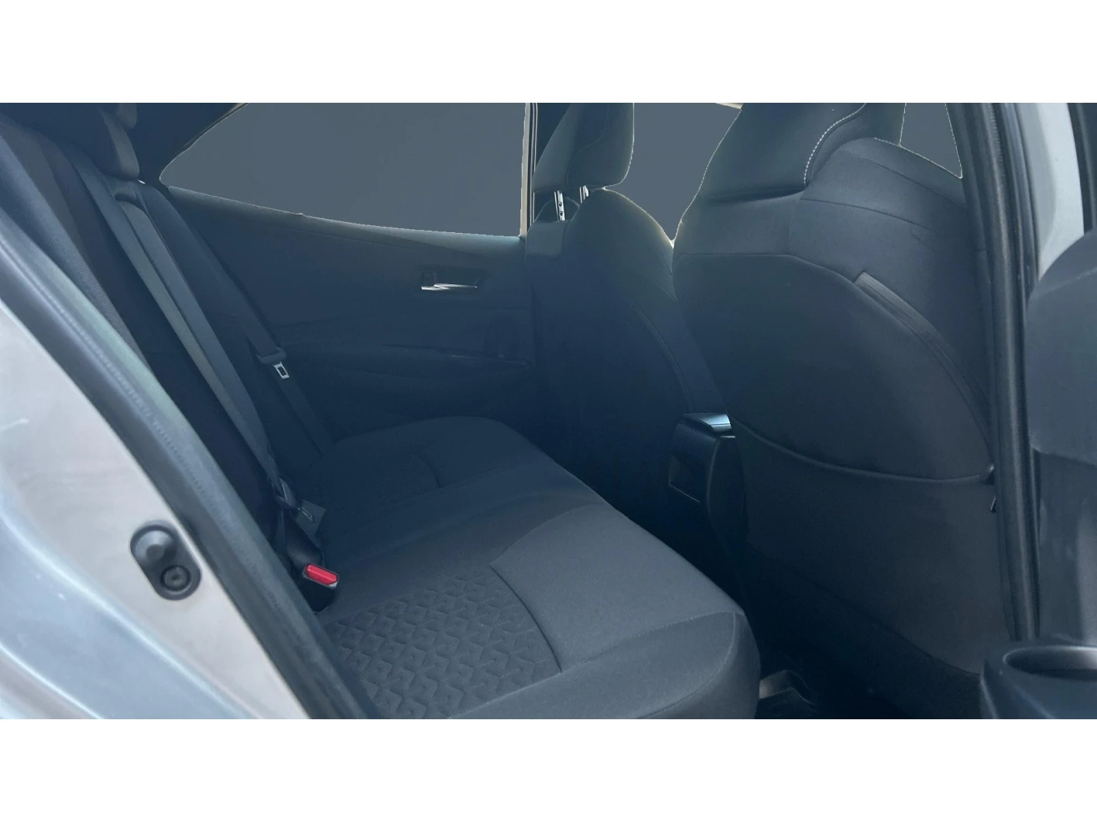 Toyota Corolla 1. 8 HSD Comfort+ , Месечна вноска от 199  , снимка 12 - Автомобили и джипове - 55555209