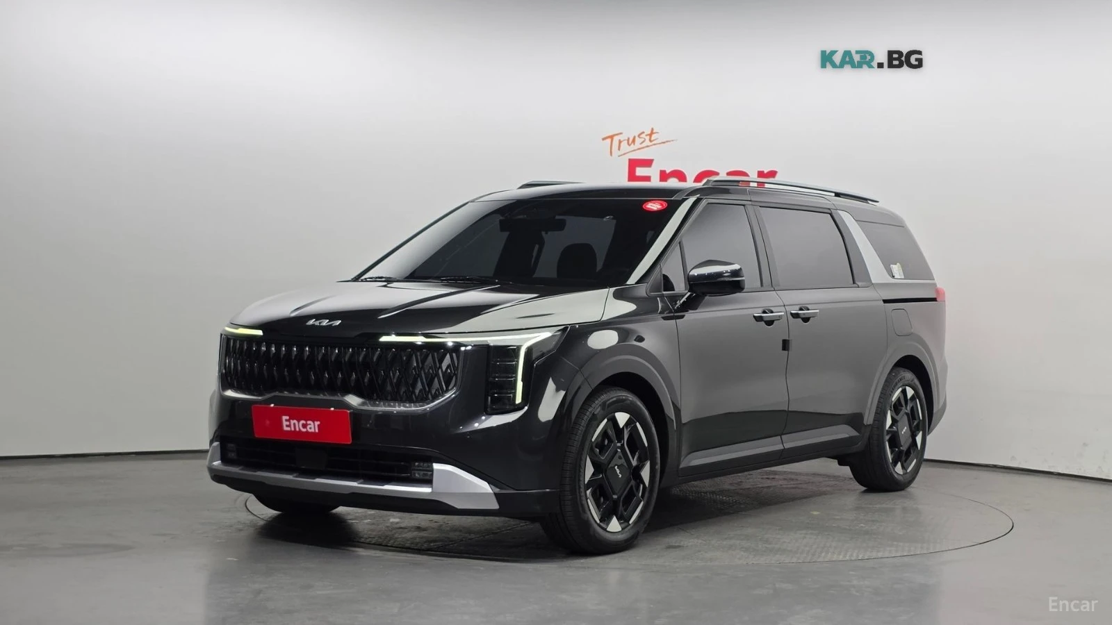 Kia Carnival PRESTIGE/9-SEATER/DRIVE-ASSISTS