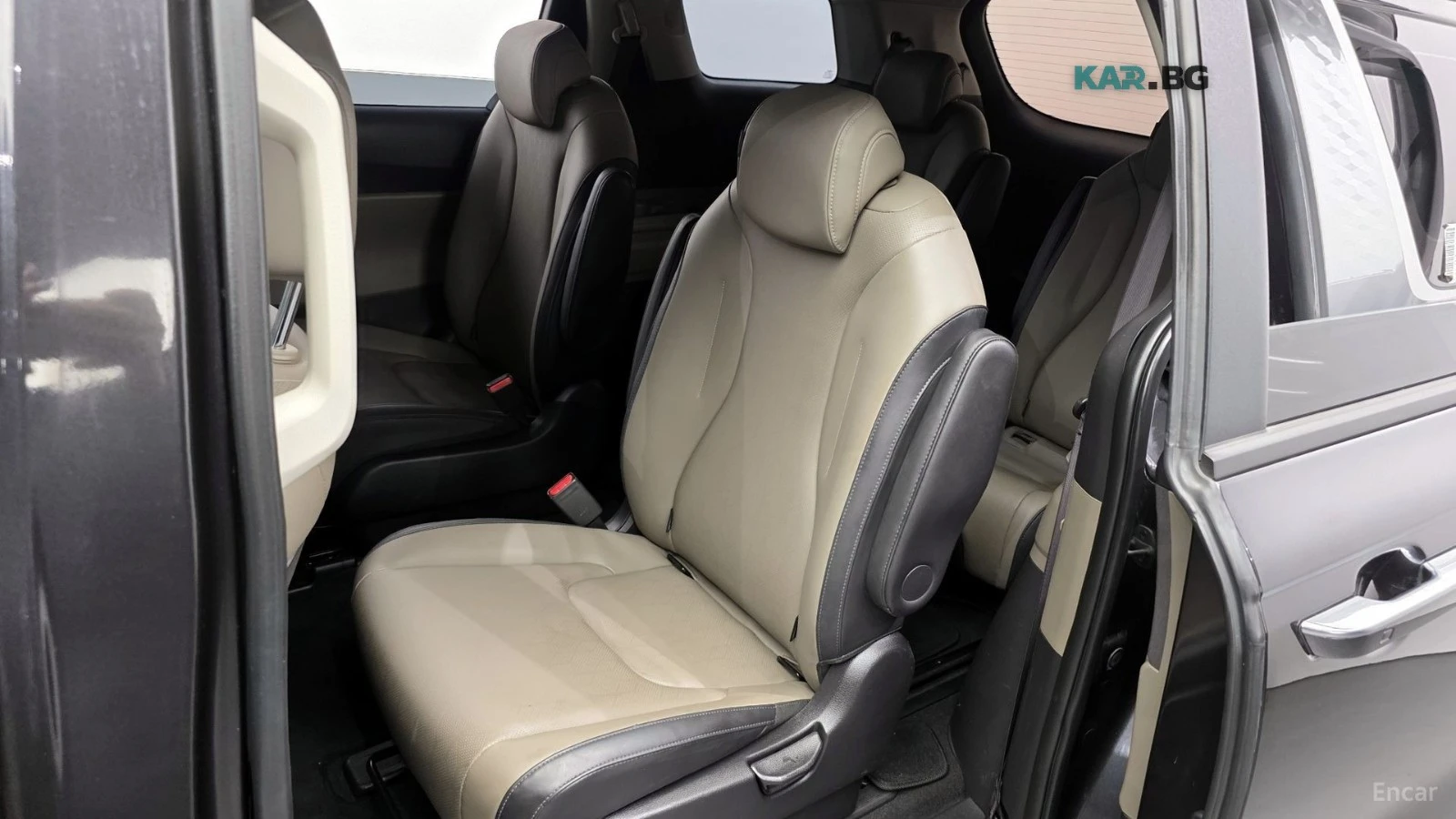 Kia Carnival PRESTIGE/9-SEATER/DRIVE-ASSISTS, снимка 15 - Автомобили и джипове - 55746729