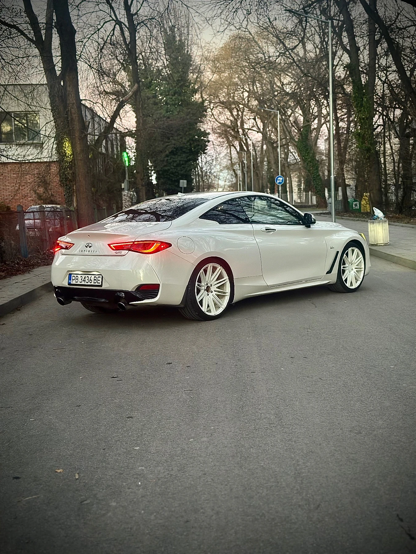 Infiniti Q60 3.0, снимка 3 - Автомобили и джипове - 55931303