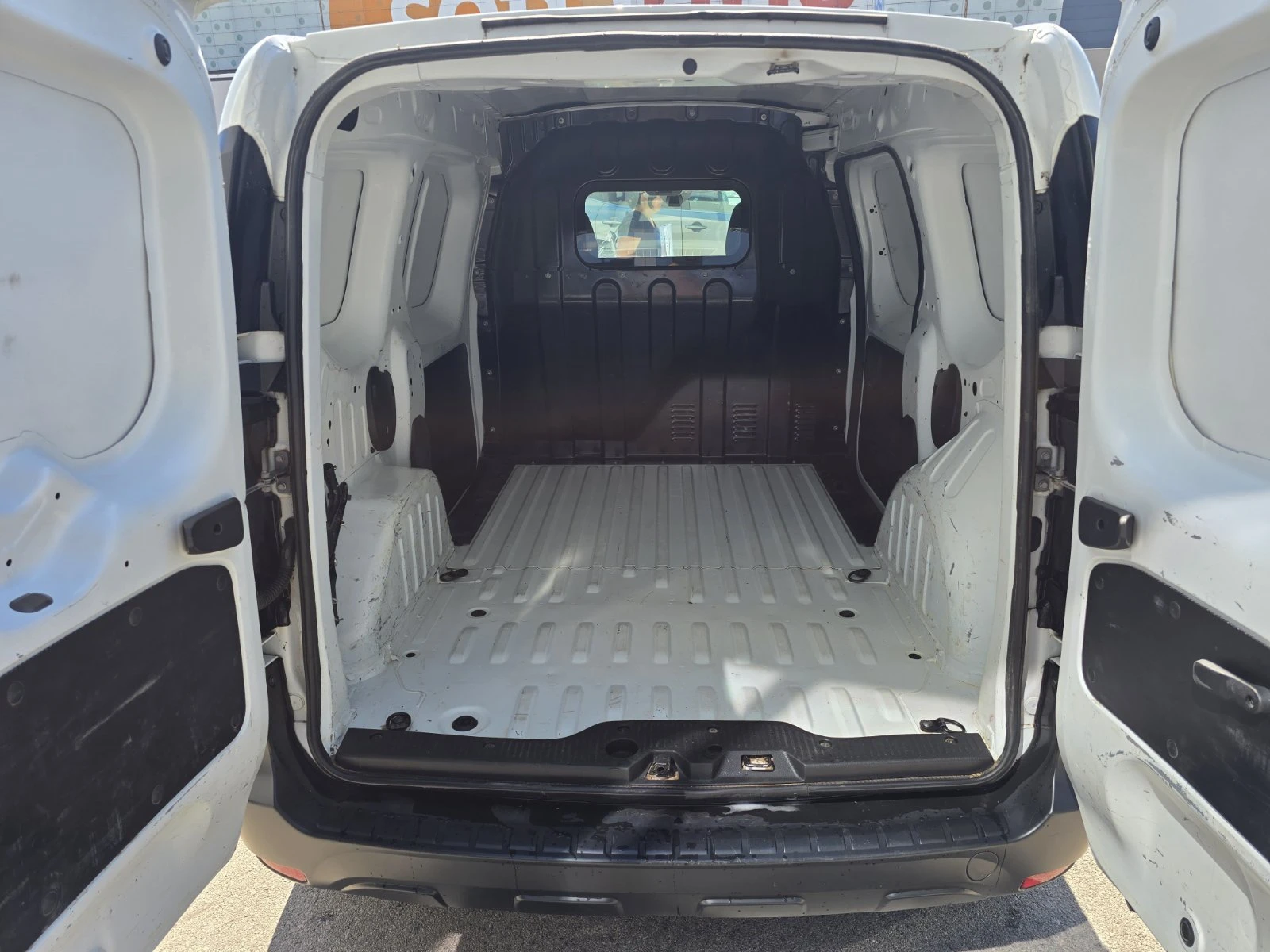 Renault Express 1.3 TCe 100 , снимка 12 - Автомобили и джипове - 56015434