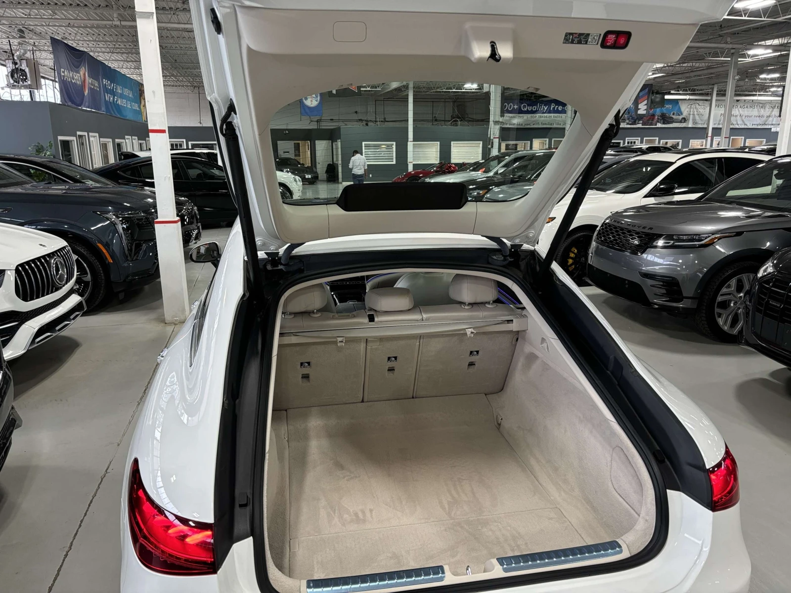 Mercedes-Benz EQS EQS450+ | SEDAN| CREAMLEATHER| BURMESTER| WOOD| , снимка 9 - Автомобили и джипове - 56066294