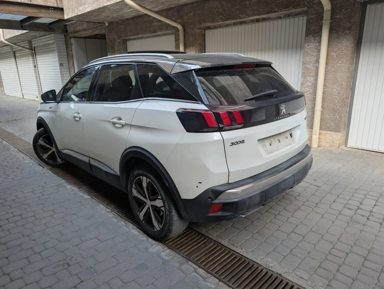 Peugeot 3008 2.0HDI GT-Line, снимка 4 - Автомобили и джипове - 56140672