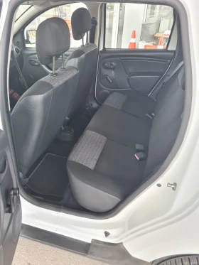 Dacia Duster 1.6куб.105к.с. 2011г. Бензин , снимка 5