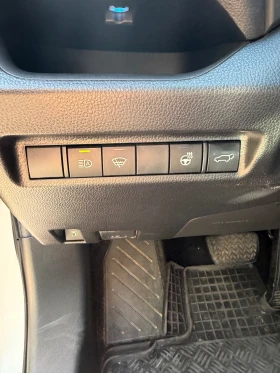 Toyota Rav4 Hybrid 2.5 AWD в Гаранция, снимка 11