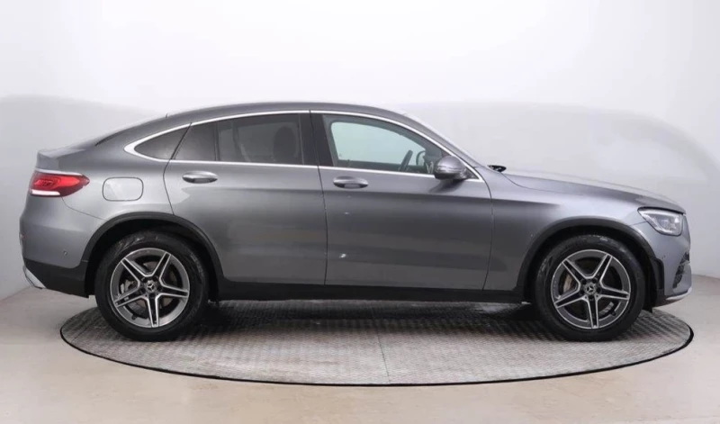 Mercedes-Benz GLC 300 d 4Matic Coupe AMG line, снимка 5 - Автомобили и джипове - 49266352