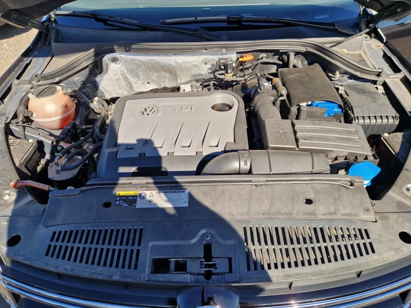 VW Tiguan 2 0TDI 150PS.HI-LINE ITALIA, снимка 16 - Автомобили и джипове - 51792317