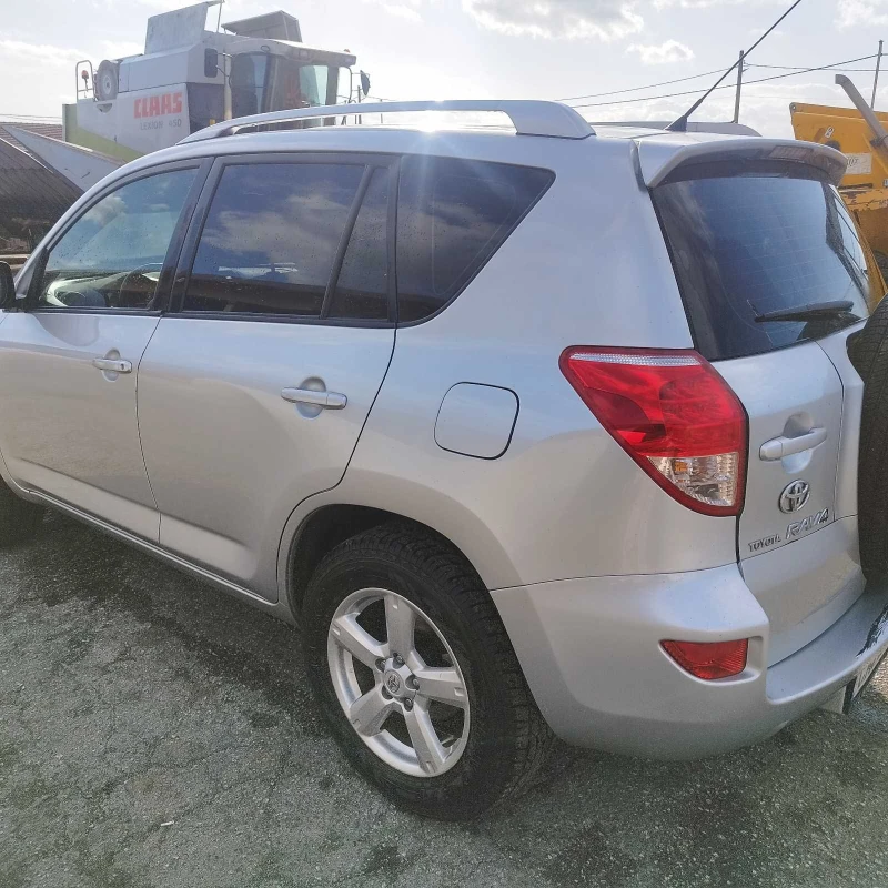 Toyota Rav4, снимка 2 - Автомобили и джипове - 52505687