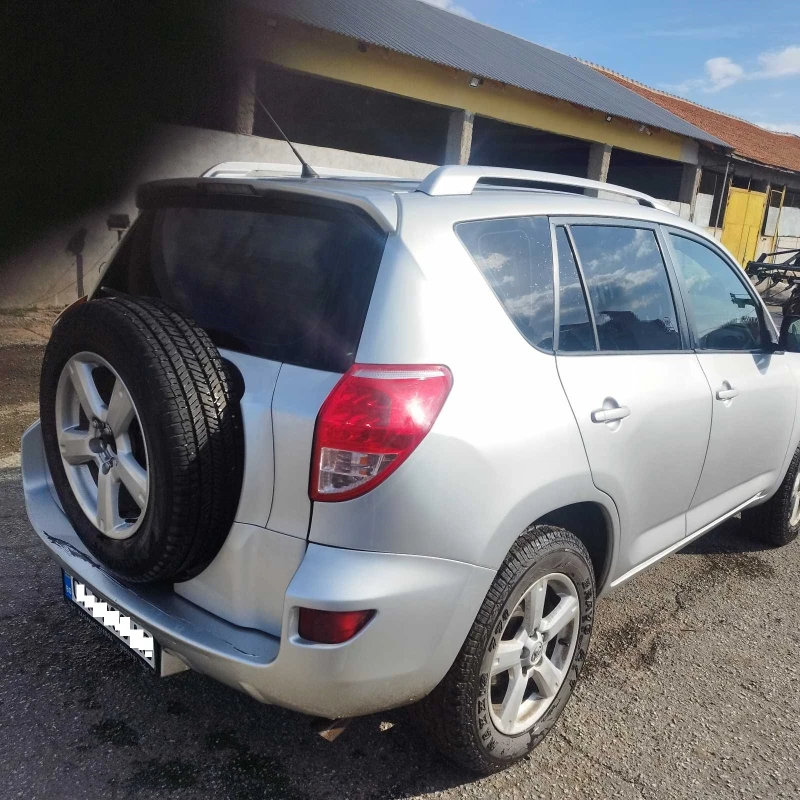Toyota Rav4, снимка 4 - Автомобили и джипове - 52505687