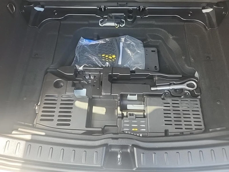 Mercedes-Benz GLA 250, снимка 7 - Автомобили и джипове - 53345398