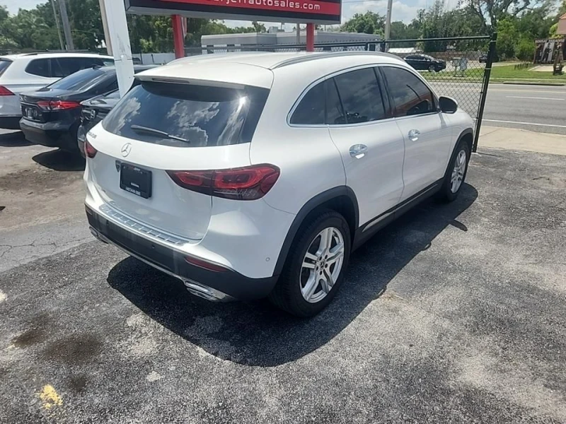 Mercedes-Benz GLA 250, снимка 4 - Автомобили и джипове - 53345398