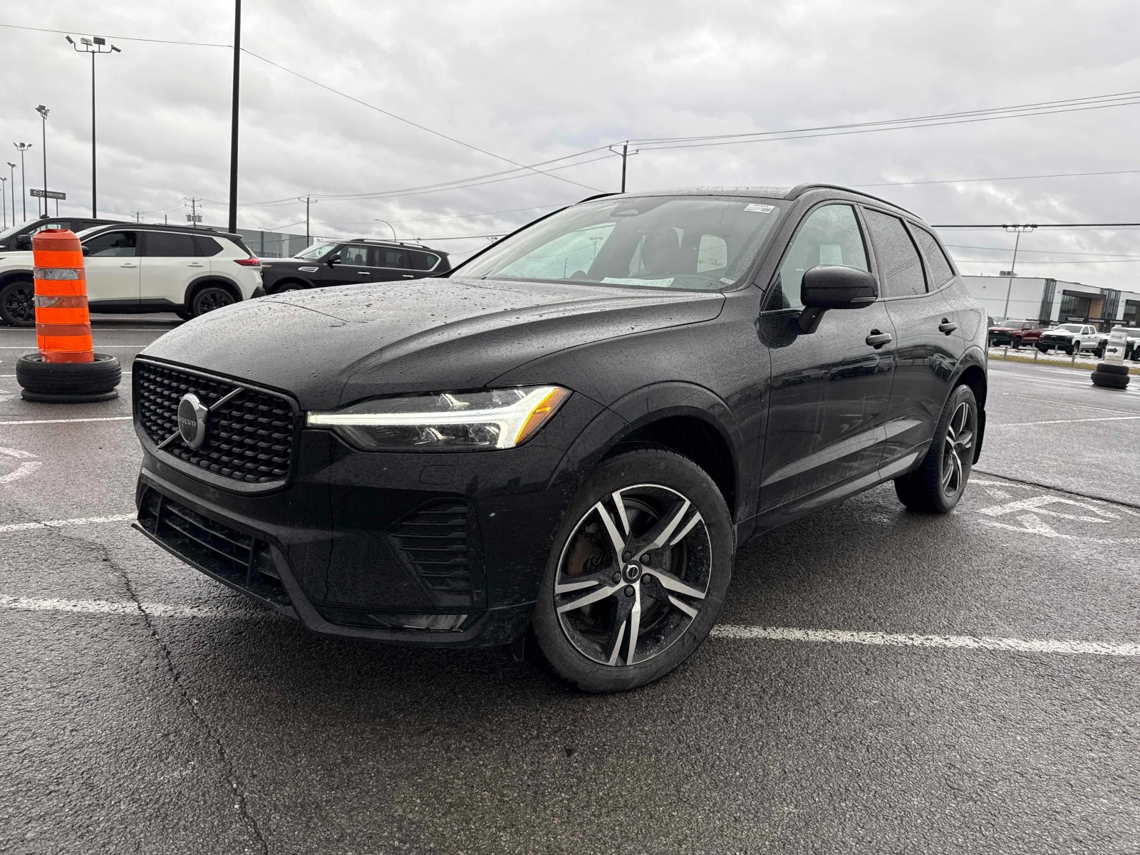 Volvo XC60 R-Design * CARFAX * ОПЦИЯ ЗА ФИНАНСИРАНЕ * , снимка 1