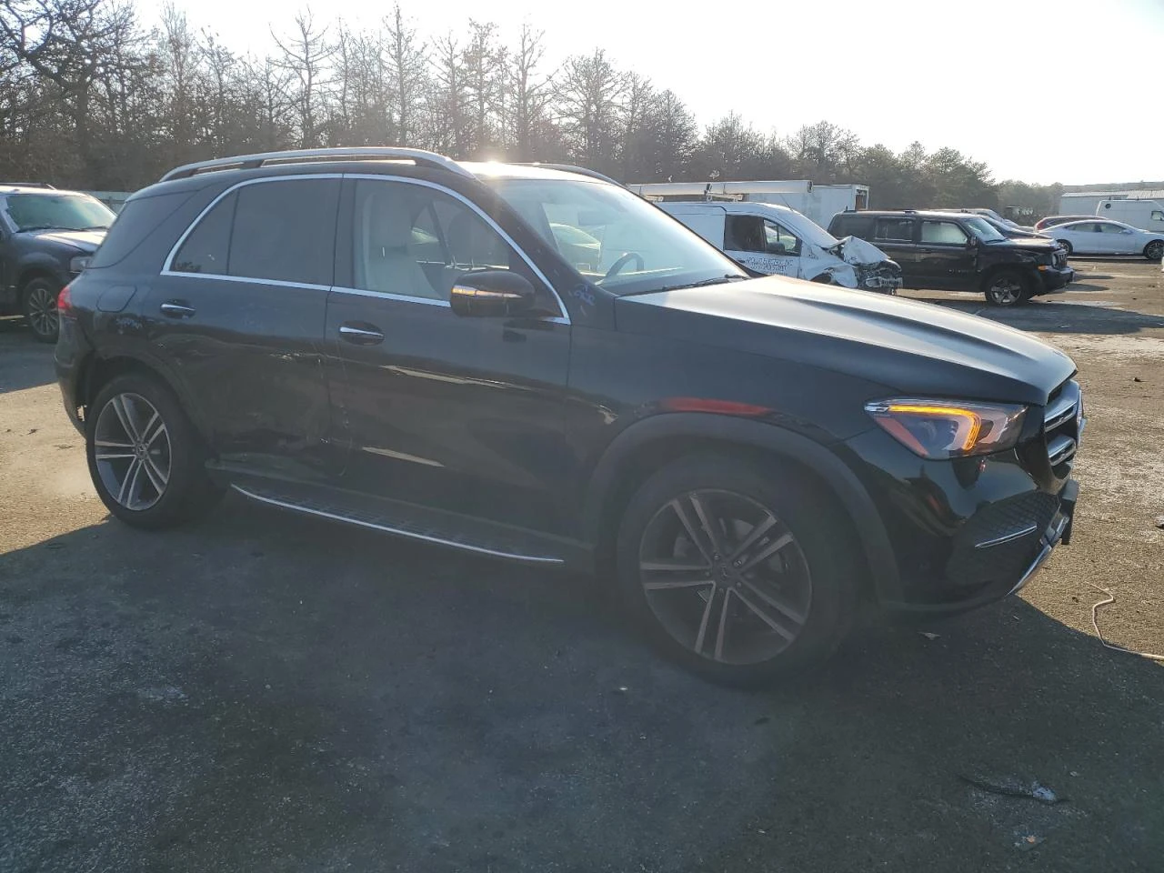 Mercedes-Benz GLE 350 4MATIC* Burmester* Панорама* Keyless* Камера*  - изображение 3