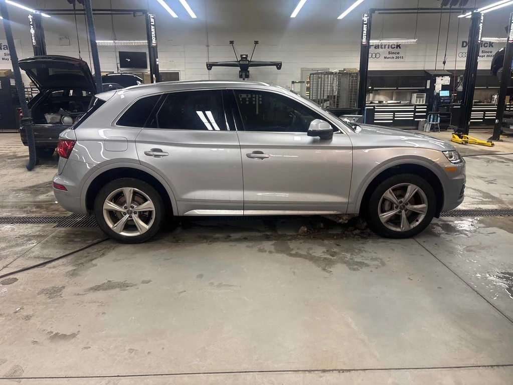 Audi Q5 * Progressiv * CARFAX * ДВА КЛЮЧА* ПОДГРЕВ*  - изображение 3