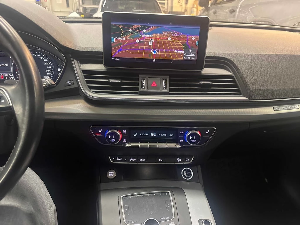 Audi Q5 * Progressiv * CARFAX * ДВА КЛЮЧА* ПОДГРЕВ*  - изображение 9