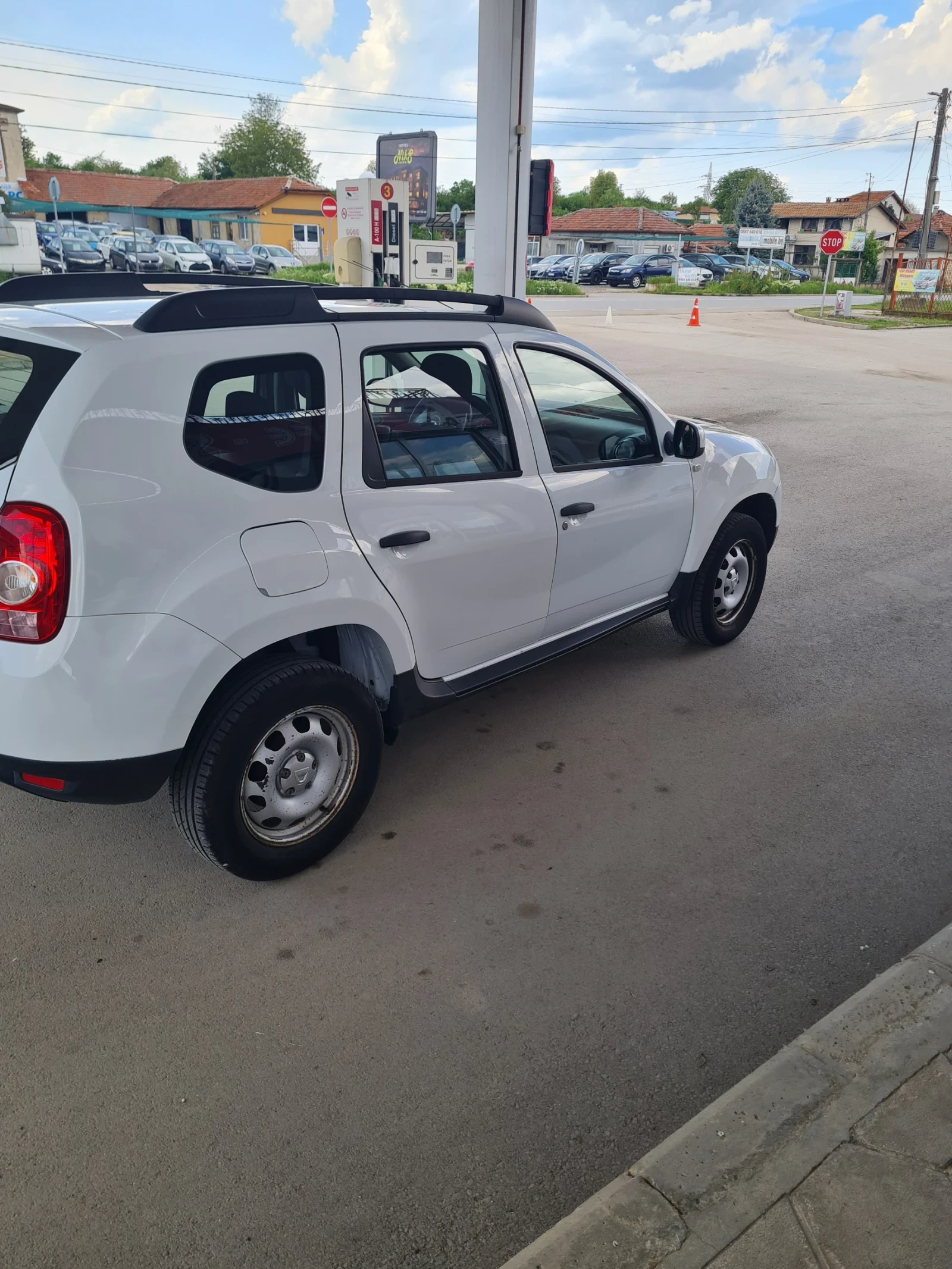 Dacia Duster 1.6куб.105к.с. 2011г. Бензин , снимка 3 - Автомобили и джипове - 54568030