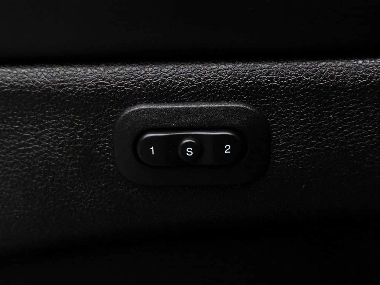 Dodge Durango * R/T QUICK ORDER PACKAGE 22S PREMIUM SOUND SYSTEM, снимка 14 - Автомобили и джипове - 55588793