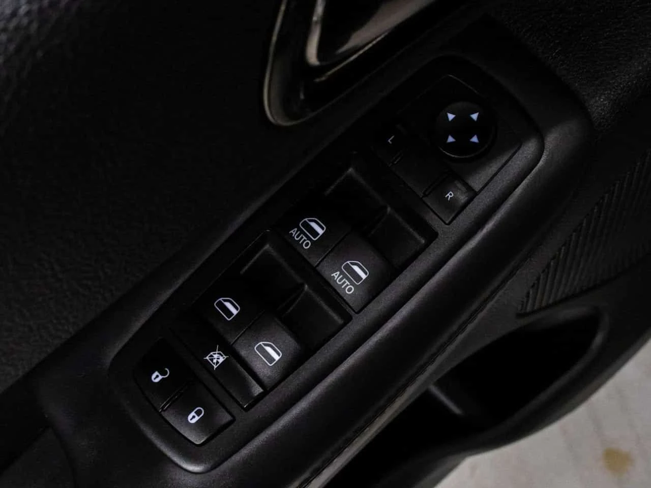 Dodge Durango * R/T QUICK ORDER PACKAGE 22S PREMIUM SOUND SYSTEM, снимка 13 - Автомобили и джипове - 55588793