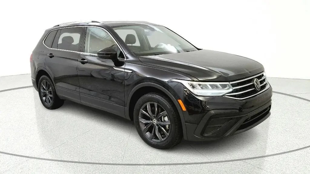 VW Tiguan SE
