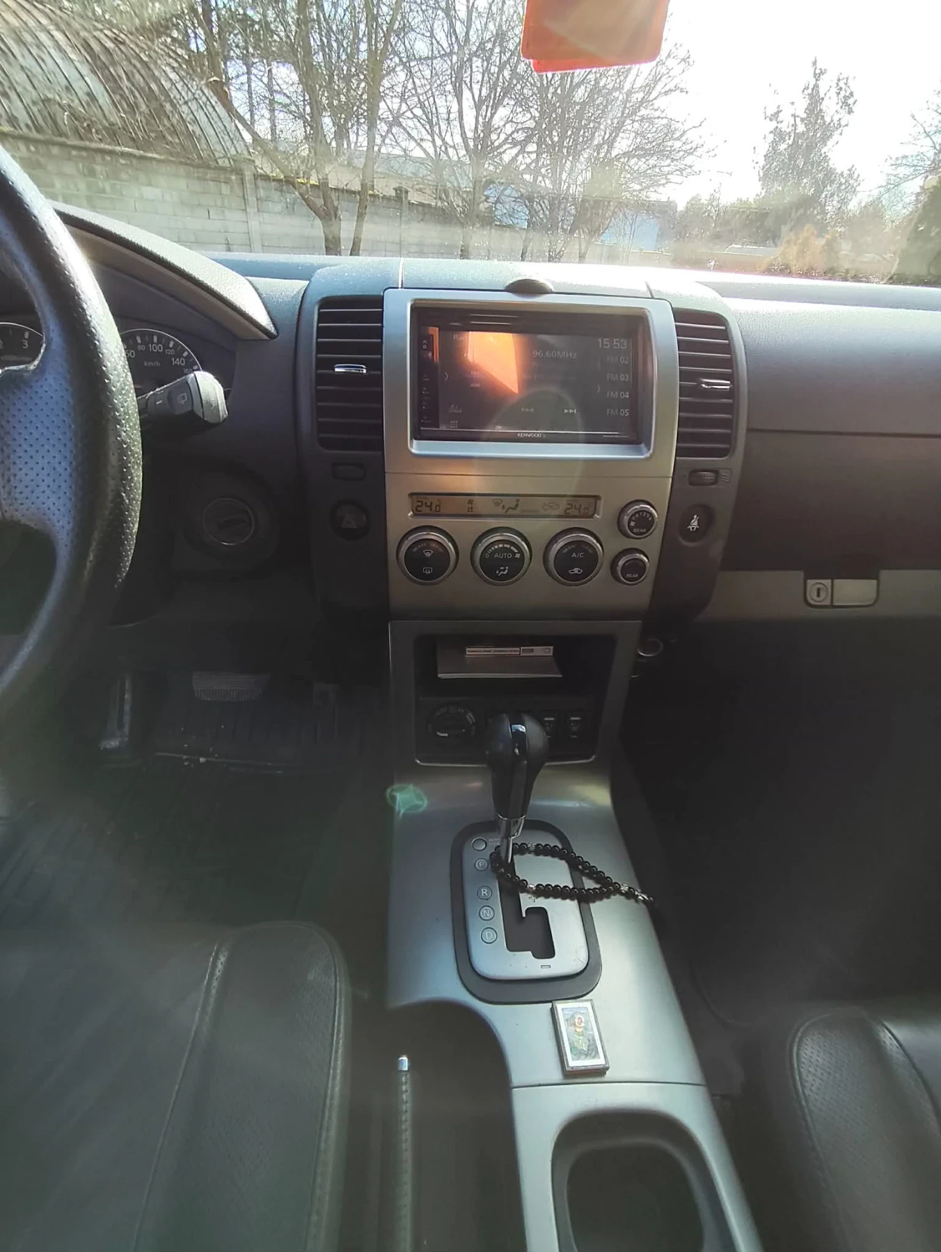 Nissan Pathfinder, снимка 7 - Автомобили и джипове - 56042821