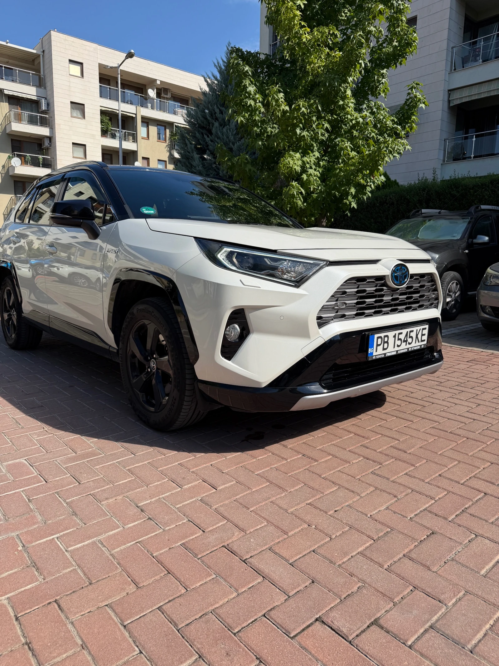 Toyota Rav4 Hybrid 2.5 AWD в Гаранция, снимка 3 - Автомобили и джипове - 56137661