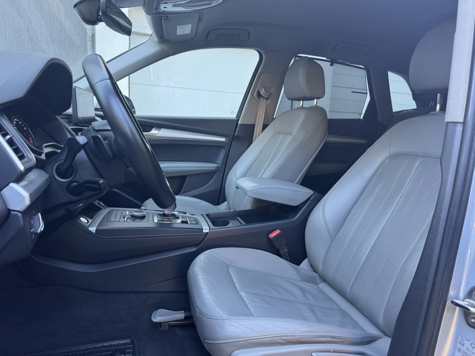 Audi Q5 2.0 TDI QUATTRO, снимка 10 - Автомобили и джипове - 56626065