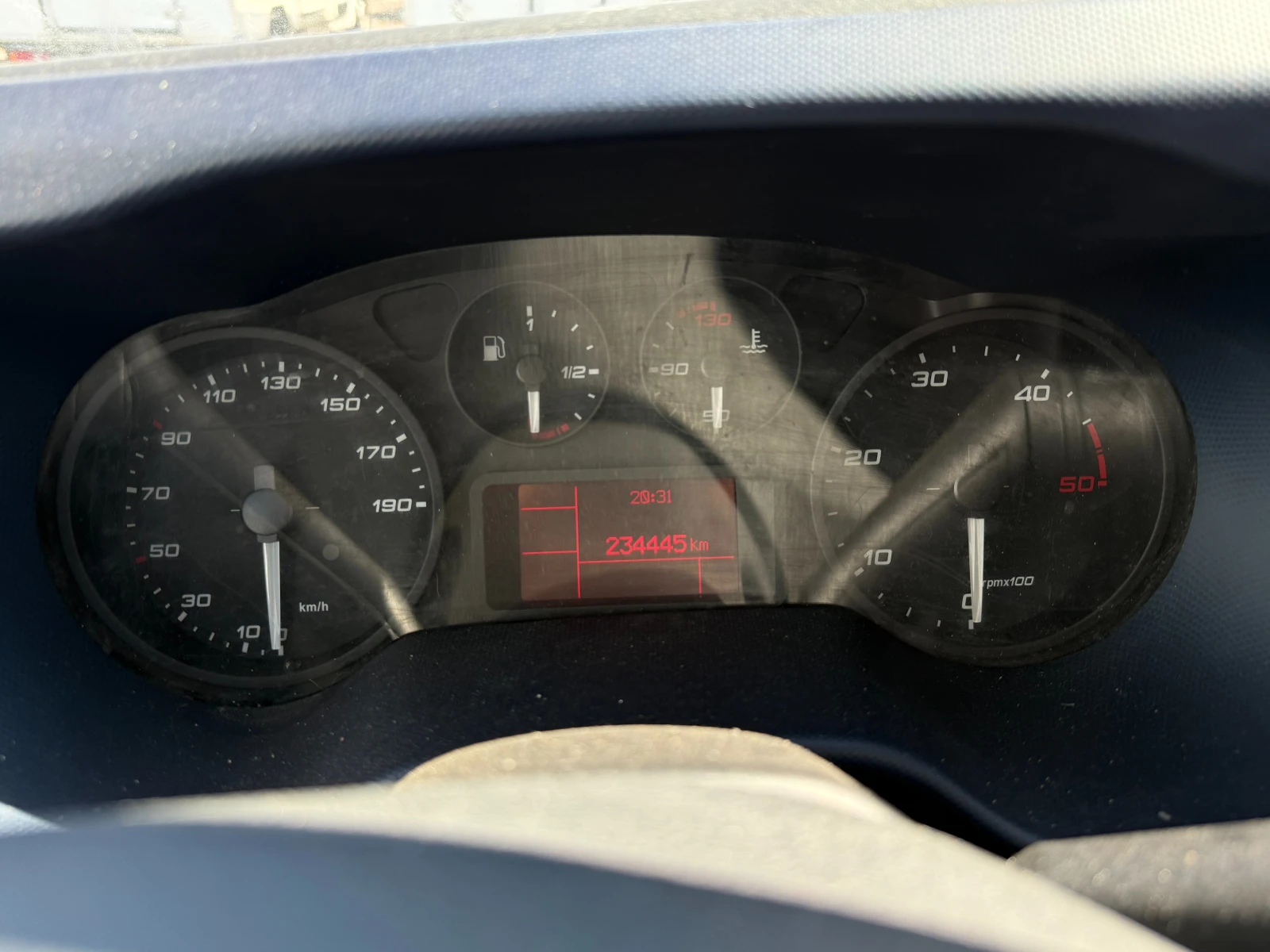 Iveco Daily 35C14, снимка 9 - Бусове и автобуси - 54231641