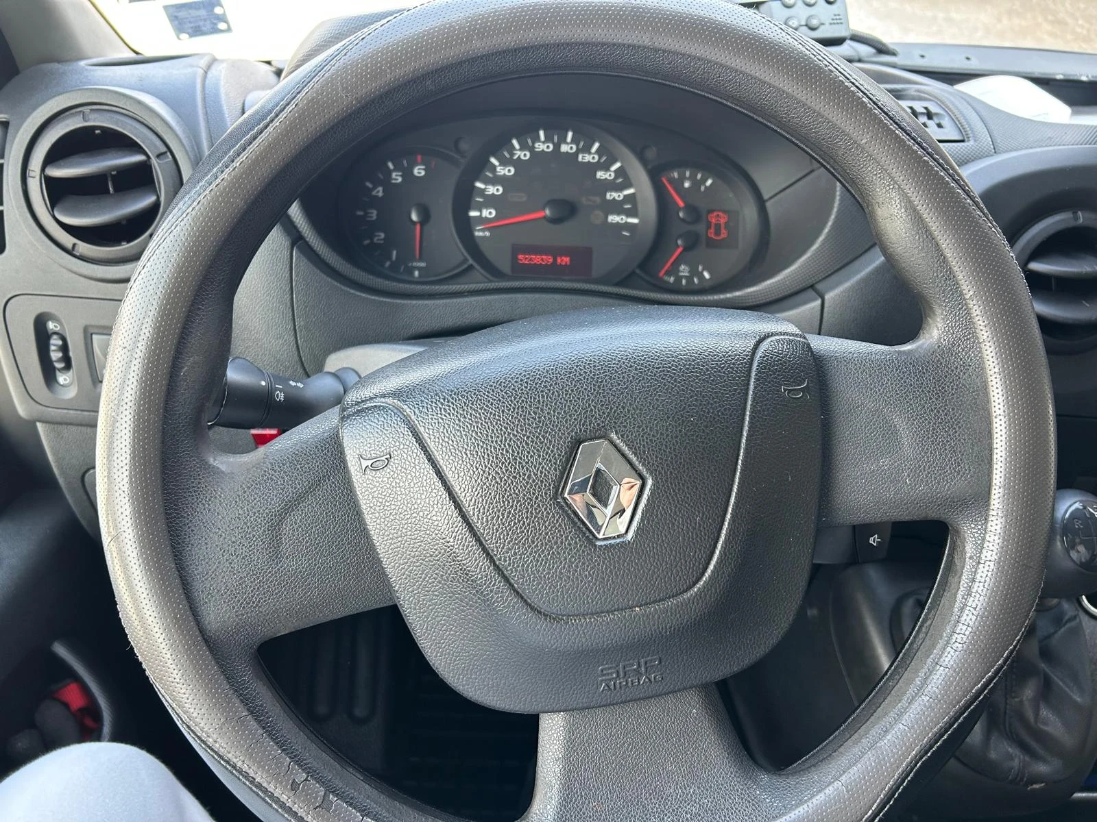 Renault Master хладилен, снимка 15 - Бусове и автобуси - 56619295