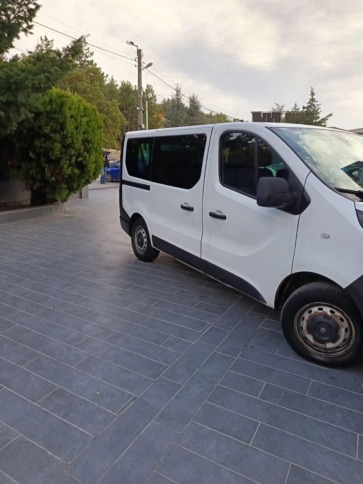 Opel Vivaro, снимка 2 - Бусове и автобуси - 56659227