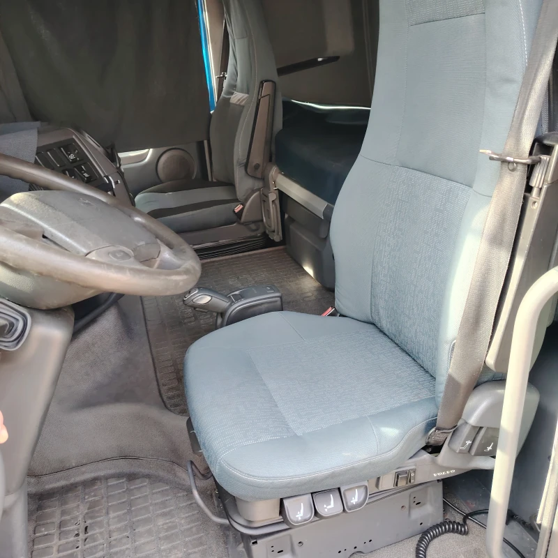 Volvo Fh 420, снимка 10 - Камиони - 53489419