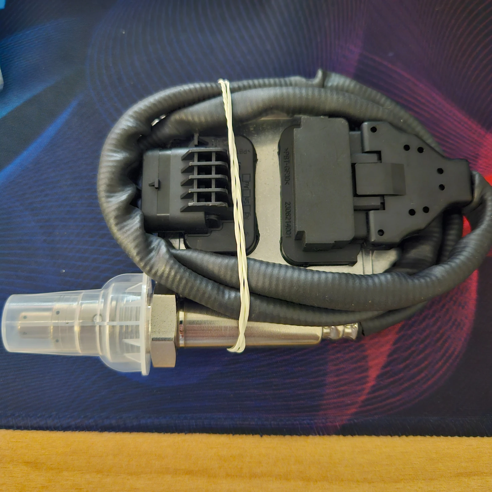 НОВ Mercedes-Benz NOX sensor (AdBlue) А0009053109 made in Germany 240евро С ДДС, снимка 3 - Части - 52907949