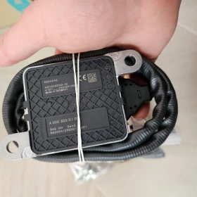 НОВ Mercedes-Benz NOX sensor (AdBlue) А0009053109 made in Germany 480ЛВ. С ДДС, снимка 5 - Части - 52907949