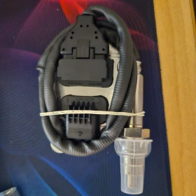 НОВ Mercedes-Benz NOX sensor (AdBlue) А0009053109 made in Germany 240евро С ДДС, снимка 5 - Части - 52907949