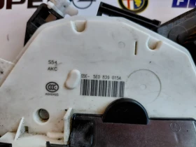 5E0839015A Задна лява брава за Skoda Rapid, Octavia III 5E0 839 015A, снимка 2 - Части - 53643957