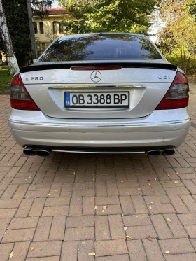 Mercedes-Benz E 280, снимка 9 - Автомобили и джипове - 45572641
