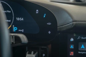 Porsche Taycan 4S/PDLS+ /PESS/Bose/Sport Chrono/Hyper Screen/ | Mobile.bg    14