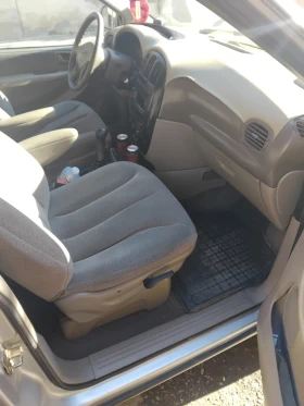 Chrysler Voyager 2.5crdi - 1700 € / 3324.91 лв. - 57122061 7
