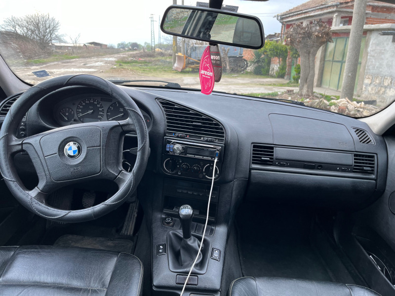 BMW 118, снимка 11 - Автомобили и джипове - 44686603